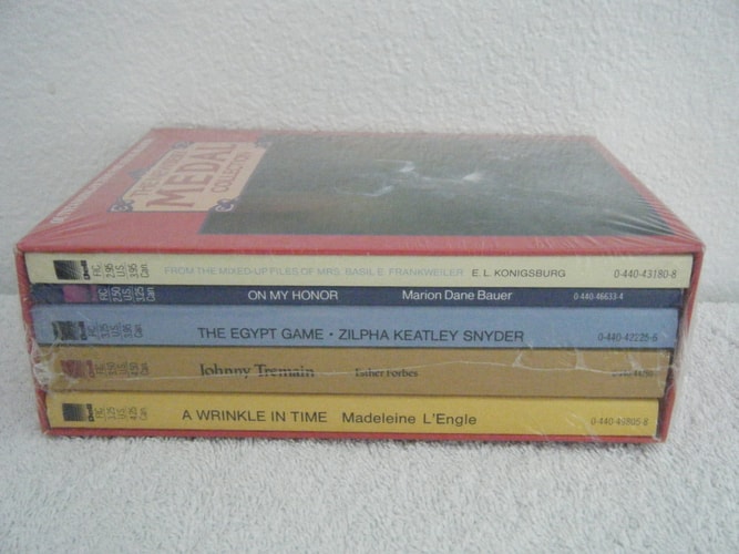 Newbery Medal Collection, No 3
