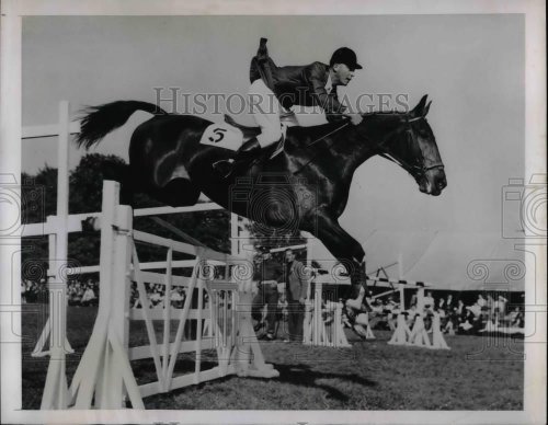 THE ROYAL WINDSOR HORSE SHOW 1943-1976